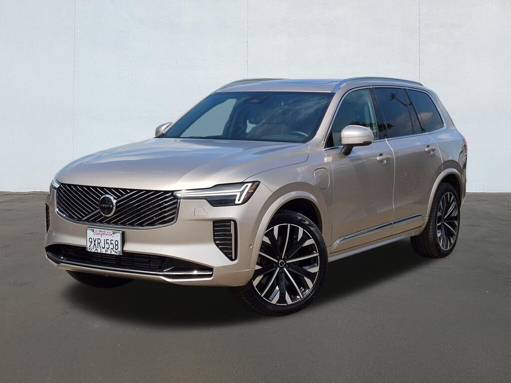 2026 VOLVO XC90