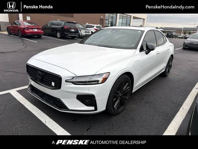 2023 VOLVO S60
