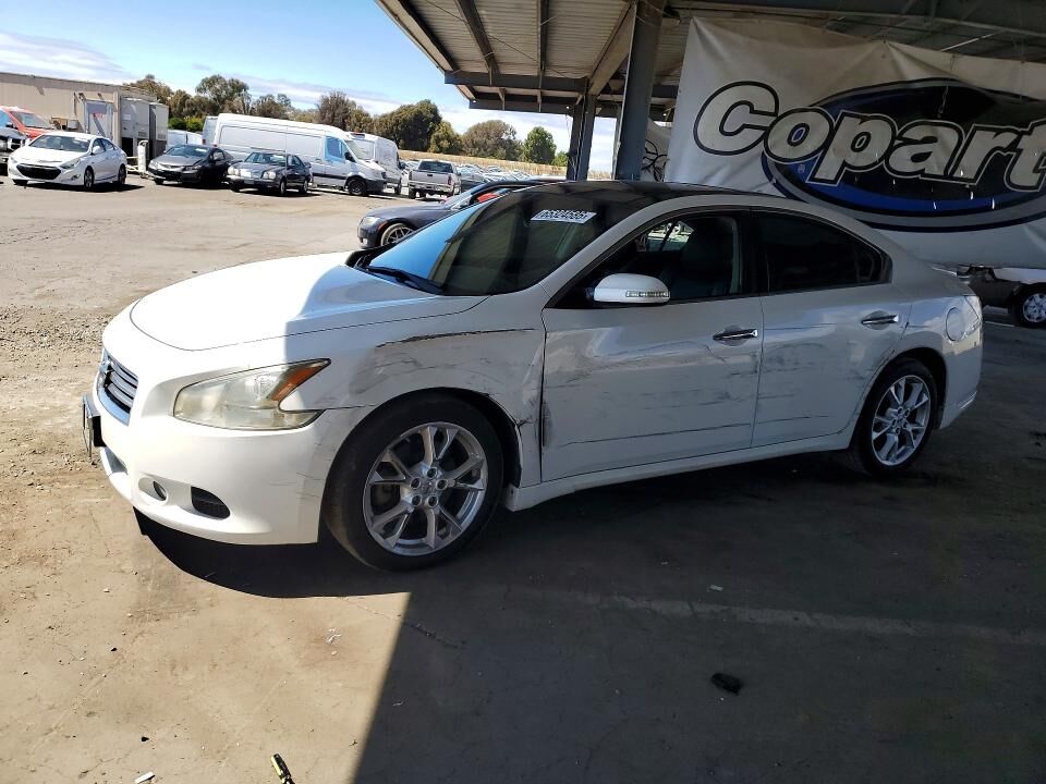 2012 NISSAN Maxima