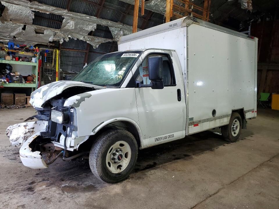 2011 GMC Savana