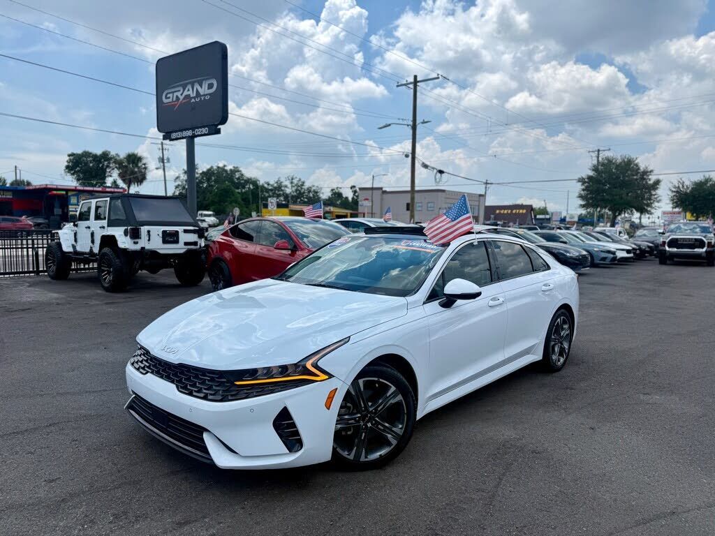2022 KIA K5