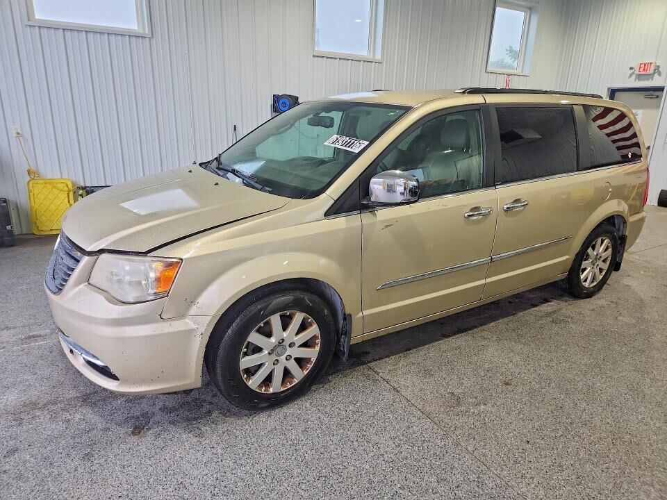 2012 CHRYSLER Town and Country