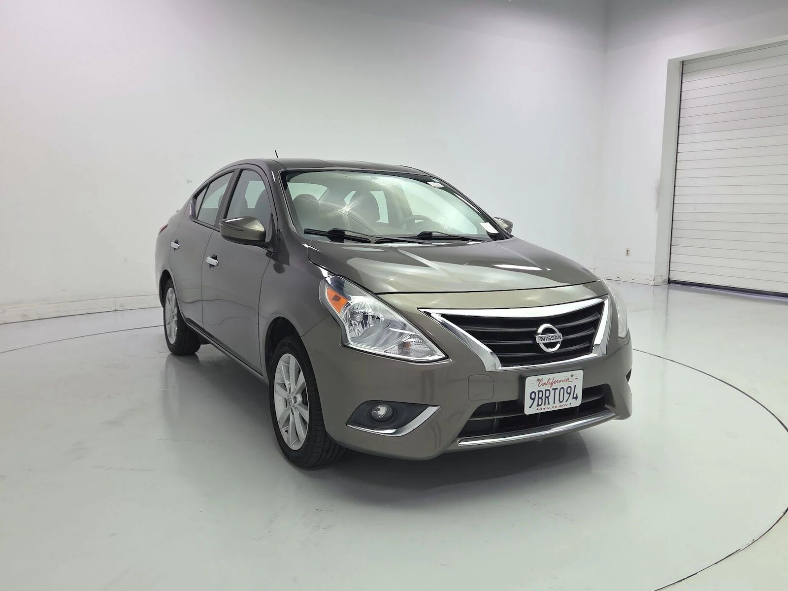 2015 NISSAN Versa