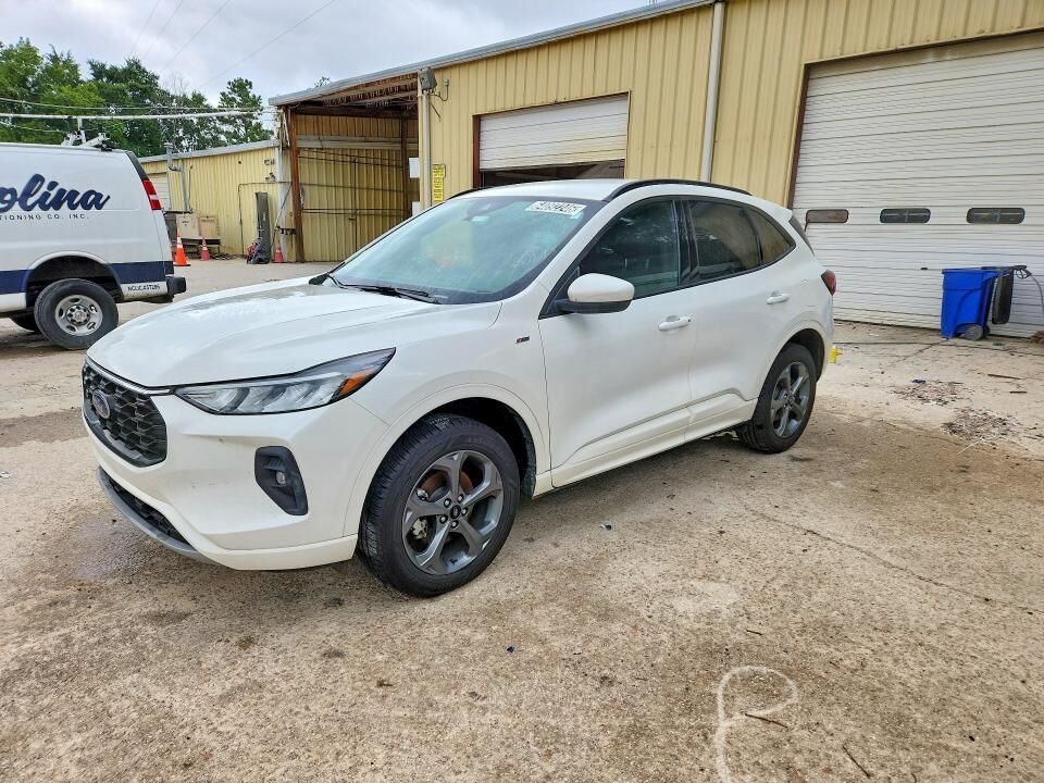 2024 FORD Escape