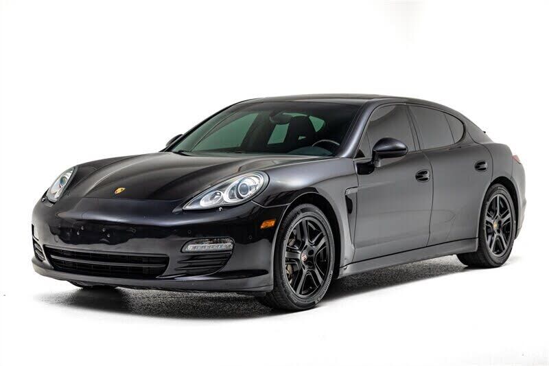 2010 PORSCHE Panamera