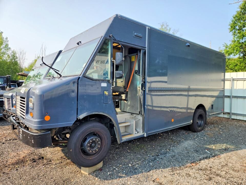 2020 FORD Commercial Chassis