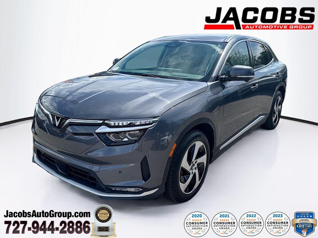 2025 VINFAST VF 8