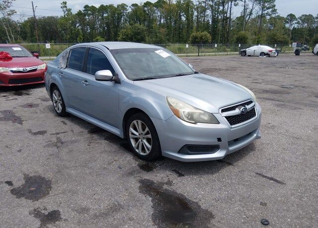 2013 SUBARU Legacy