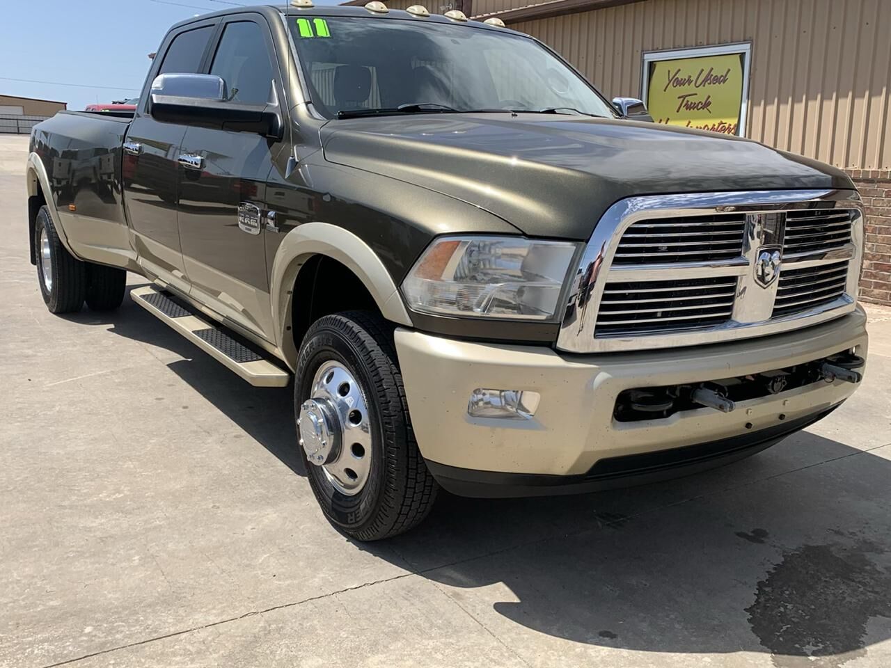 2011 DODGE Ram
