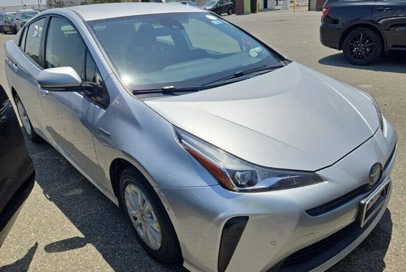2019 TOYOTA PRIUS