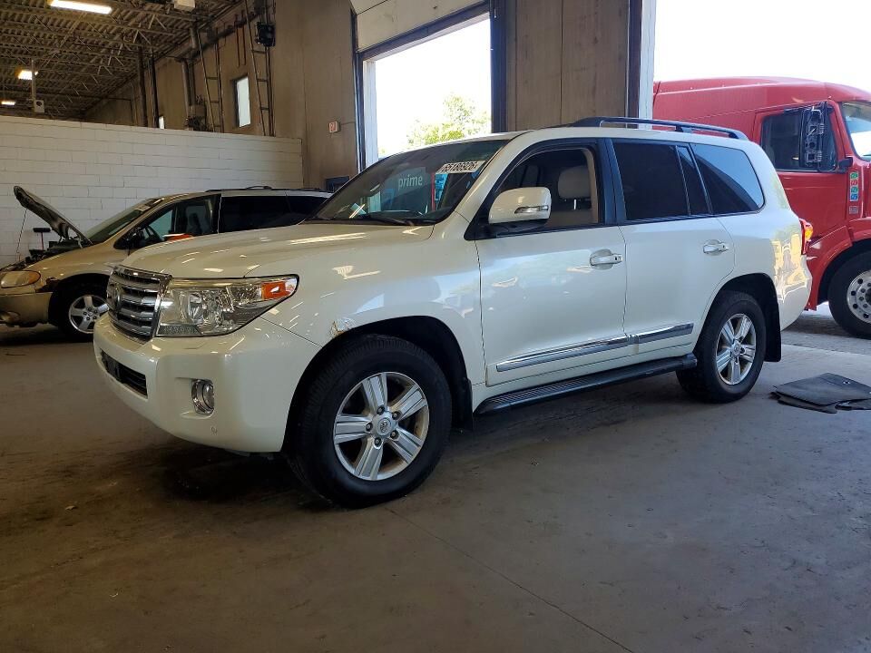 2014 TOYOTA Land Cruiser