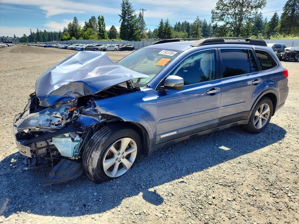 2014 SUBARU Outback