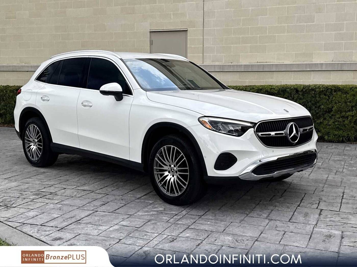 2025 MERCEDES-BENZ GLC-Class