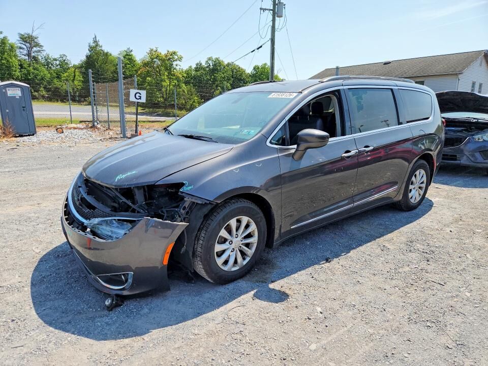 2017 CHRYSLER Pacifica