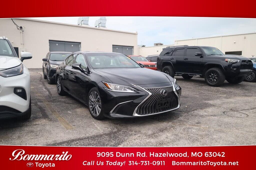 2019 LEXUS ES