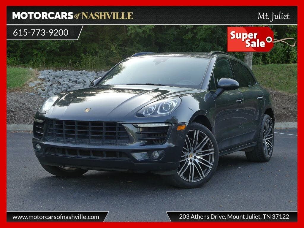 2017 PORSCHE Macan