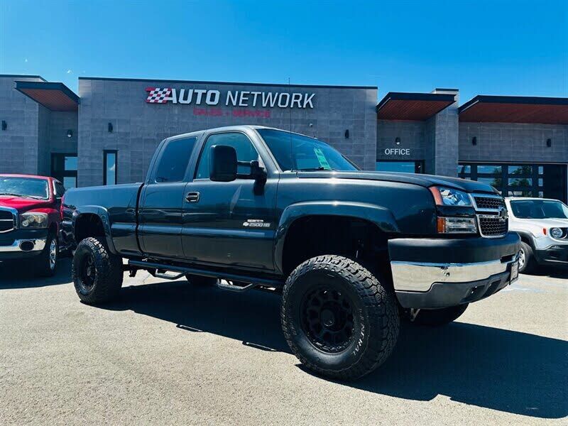 2004 CHEVROLET Silverado