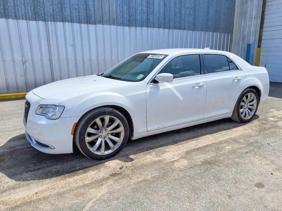 2018 CHRYSLER 300