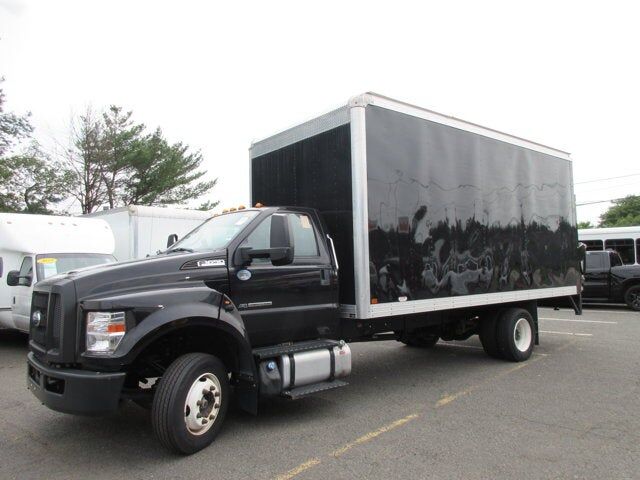 2021 FORD F-650