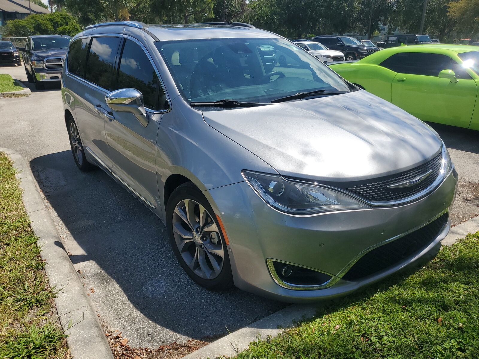 2020 CHRYSLER Pacifica
