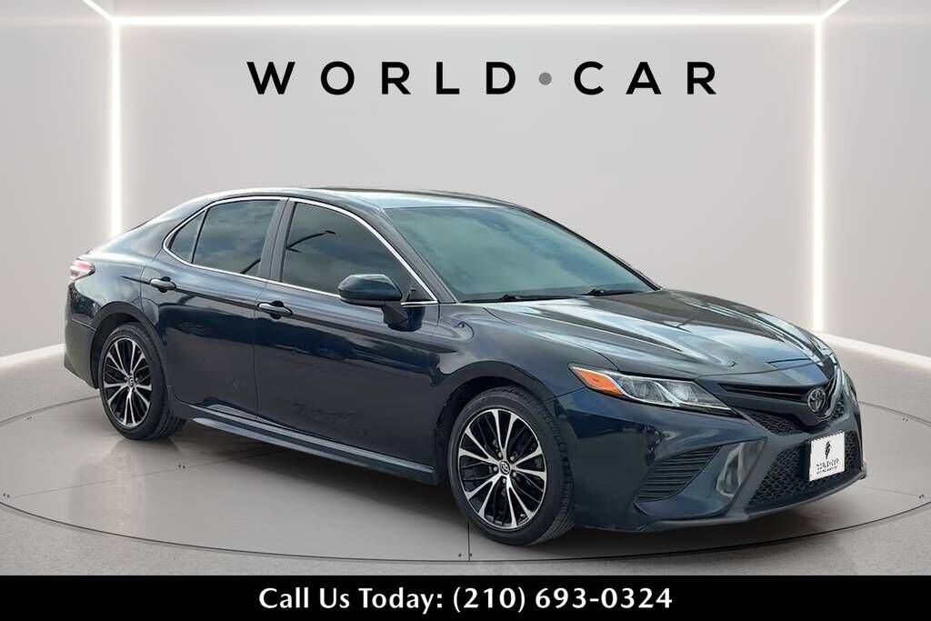 2018 TOYOTA Camry