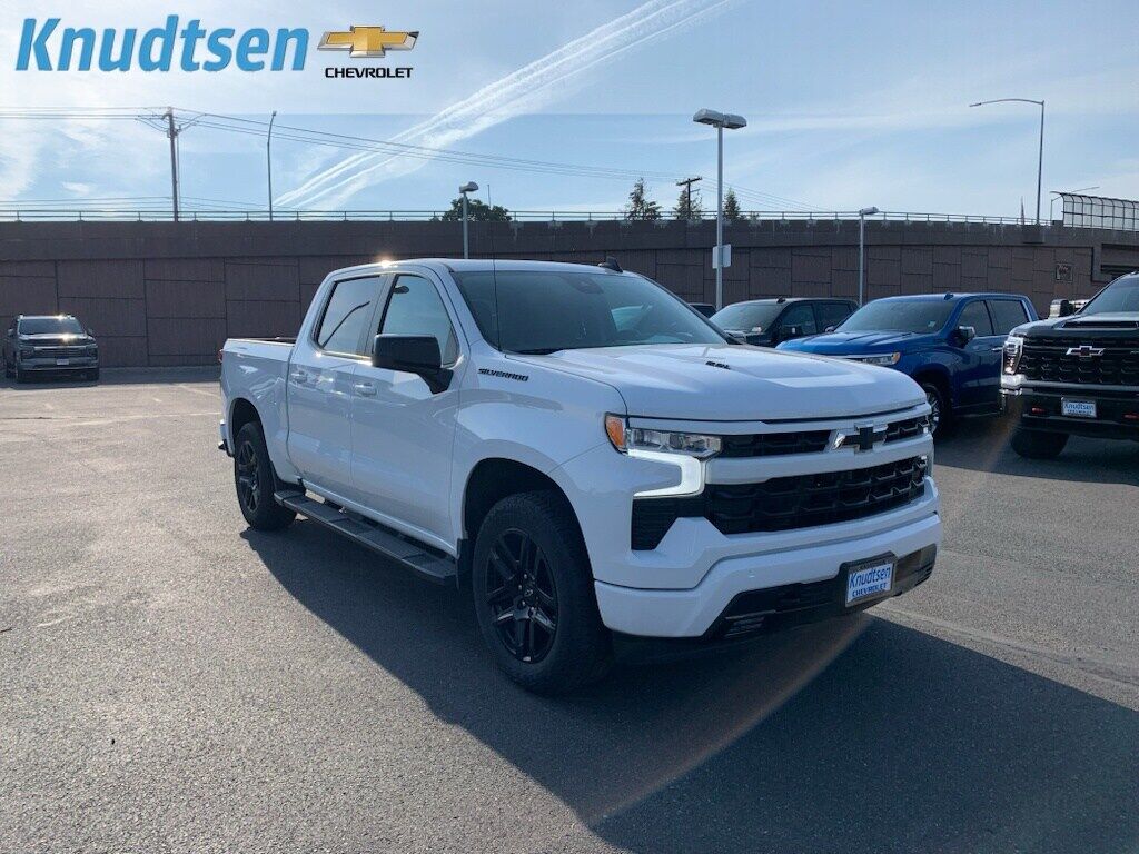 2024 CHEVROLET Silverado