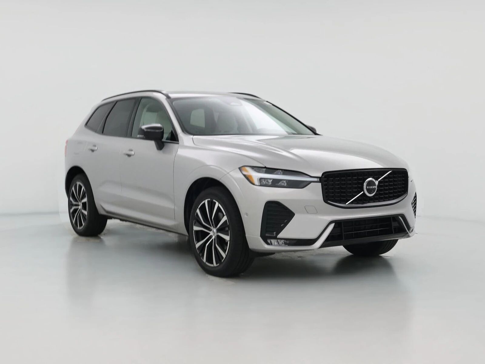 2025 VOLVO XC60