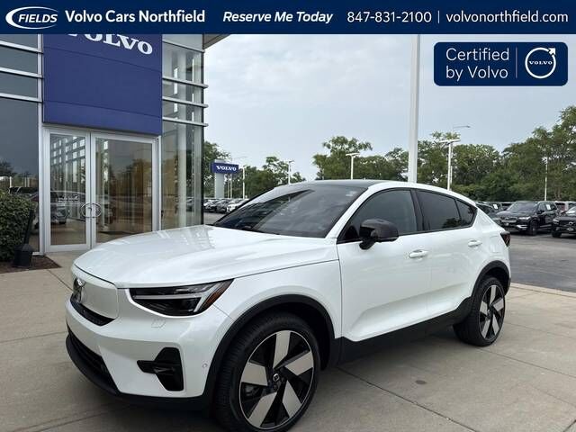 2023 VOLVO C40