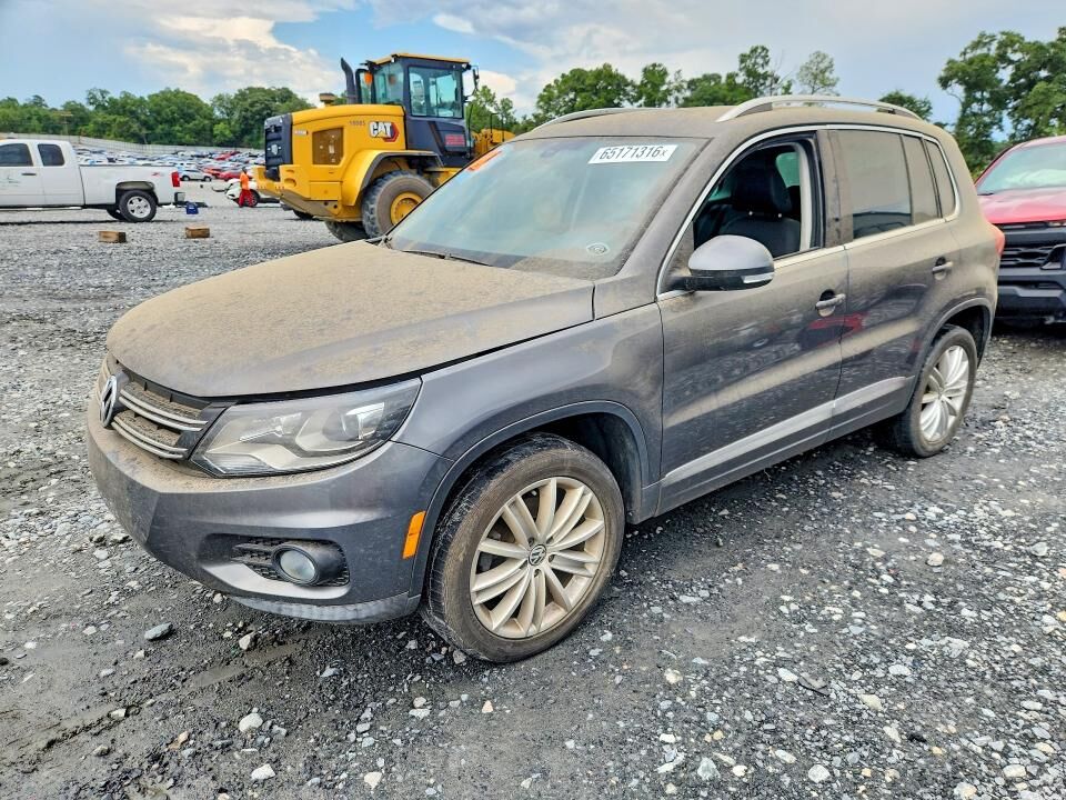 2016 VOLKSWAGEN Tiguan