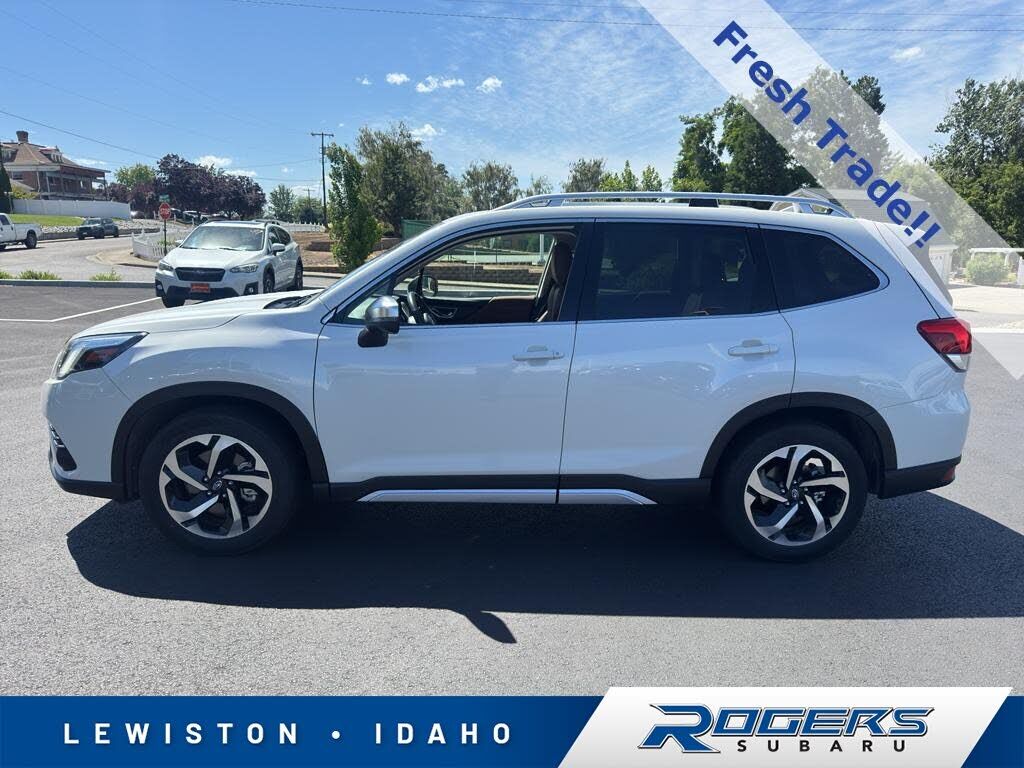 2023 SUBARU Forester