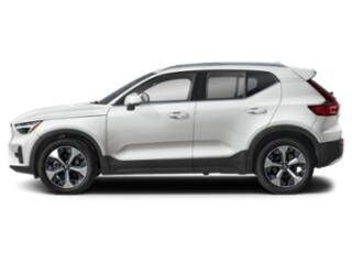 2025 VOLVO XC40