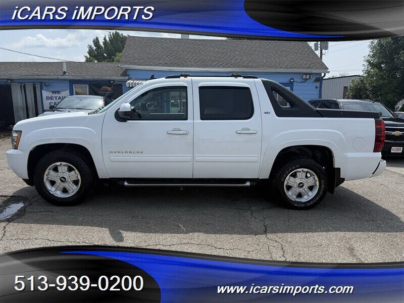 2011 CHEVROLET Avalanche