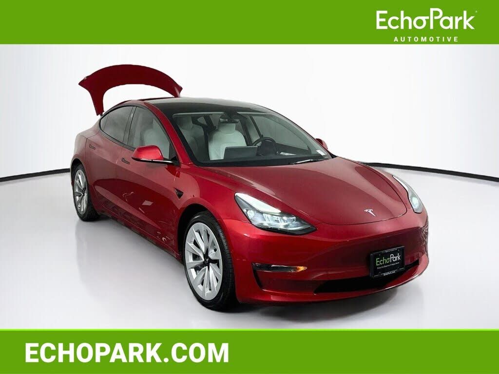 2022 TESLA Model 3