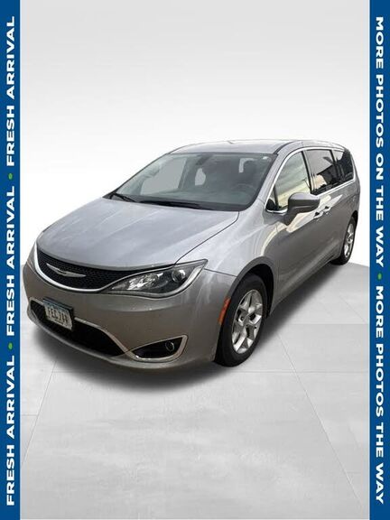 2019 CHRYSLER Pacifica