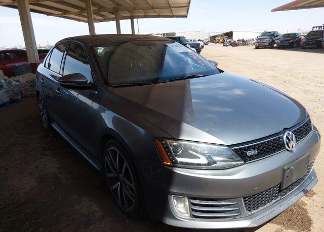 2013 VOLKSWAGEN Jetta