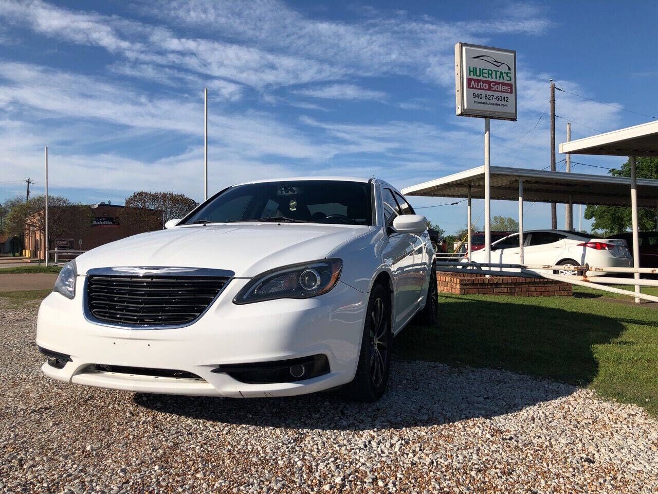 2011 CHRYSLER 200