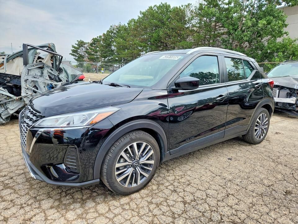 2023 NISSAN Kicks