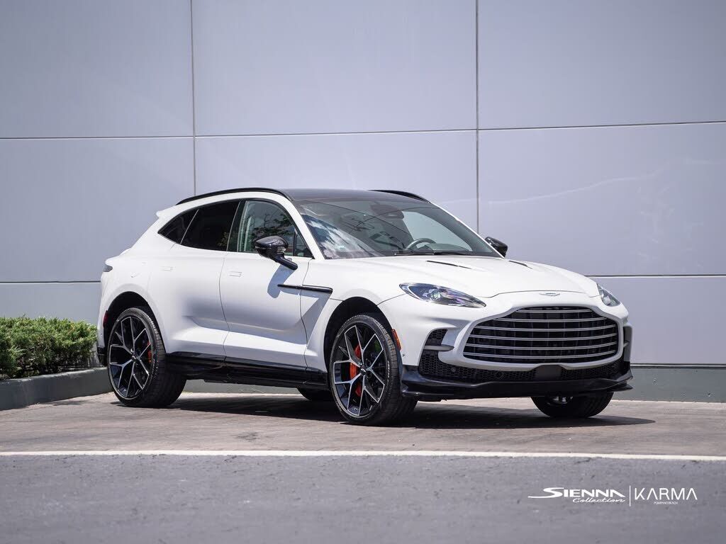 2025 ASTON MARTIN DBX