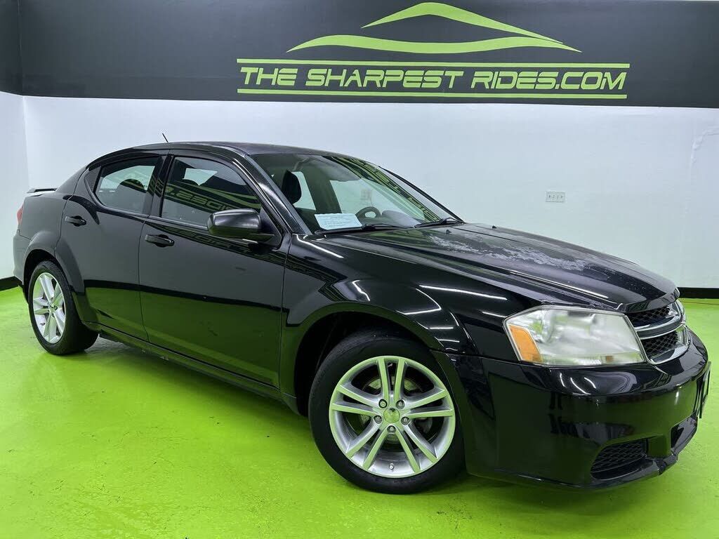 2012 DODGE Avenger