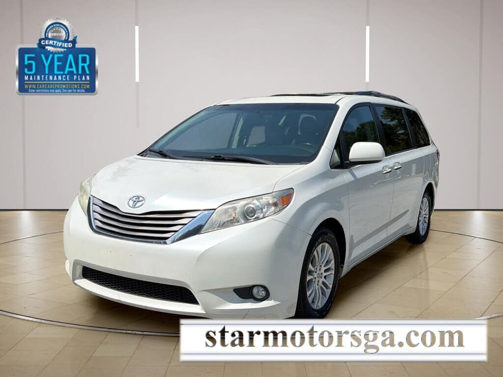 2015 TOYOTA Sienna