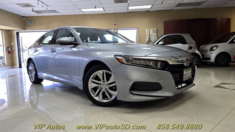 2018 HONDA Accord