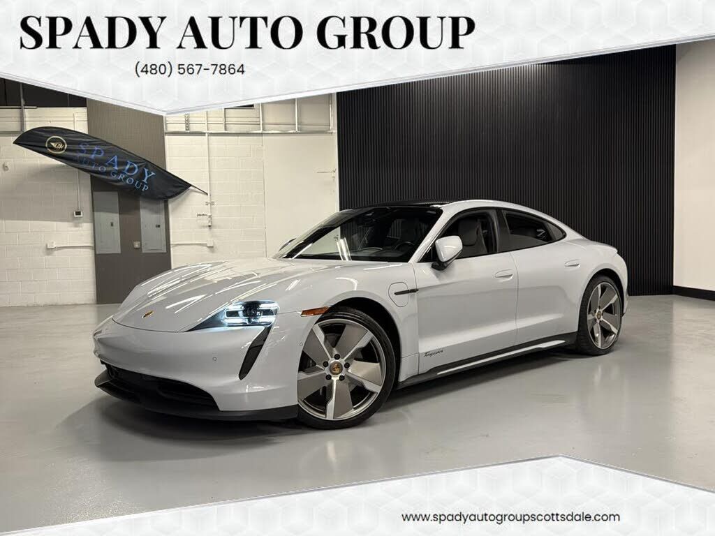 2022 PORSCHE Taycan