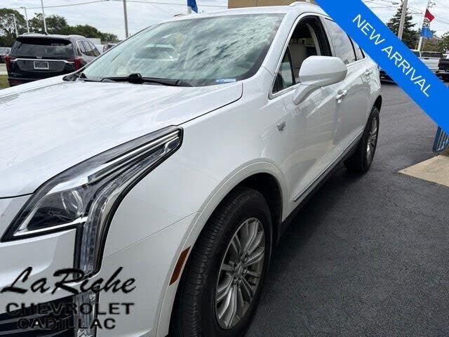 2017 CADILLAC XT5