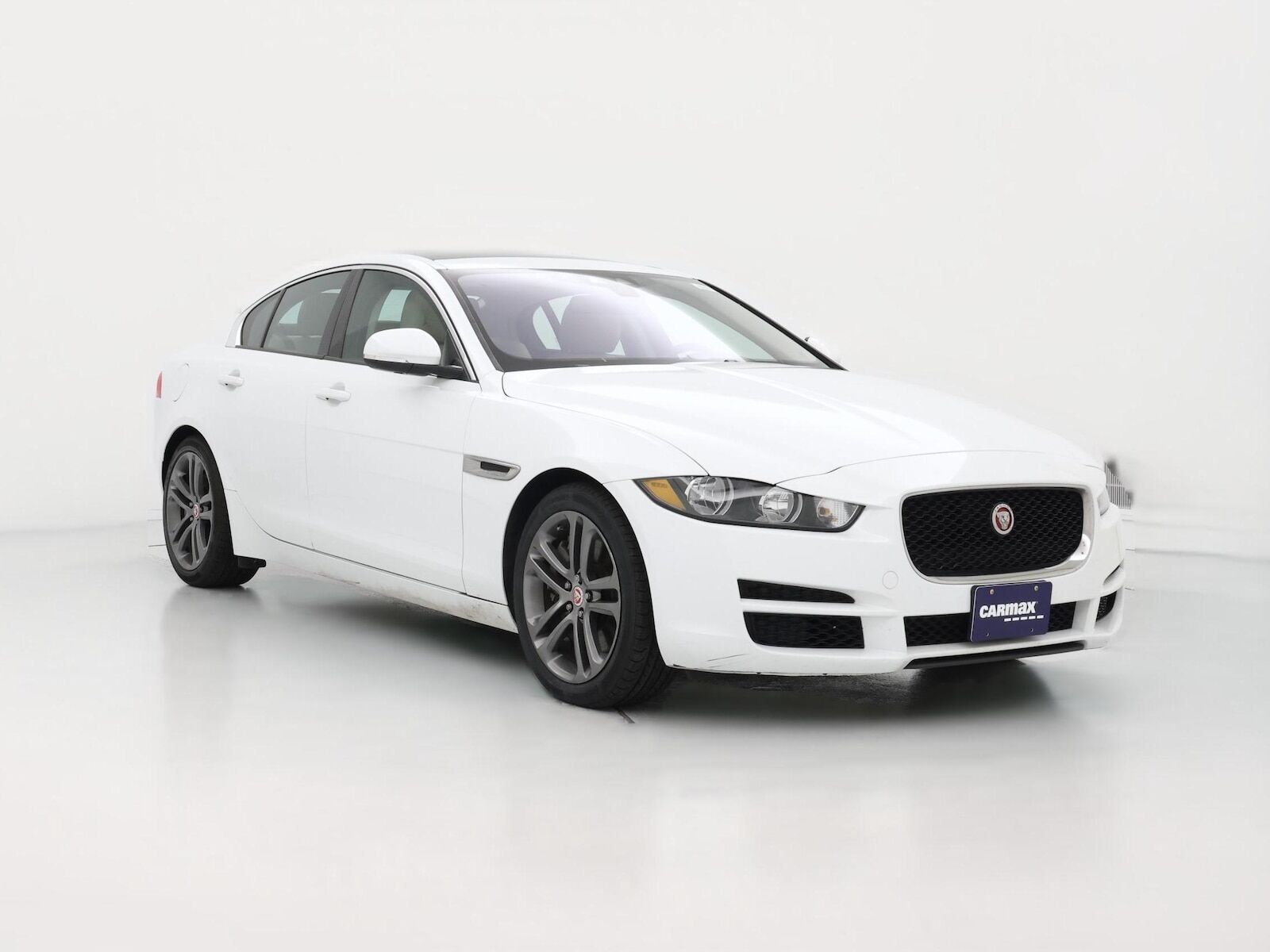 2017 JAGUAR XE