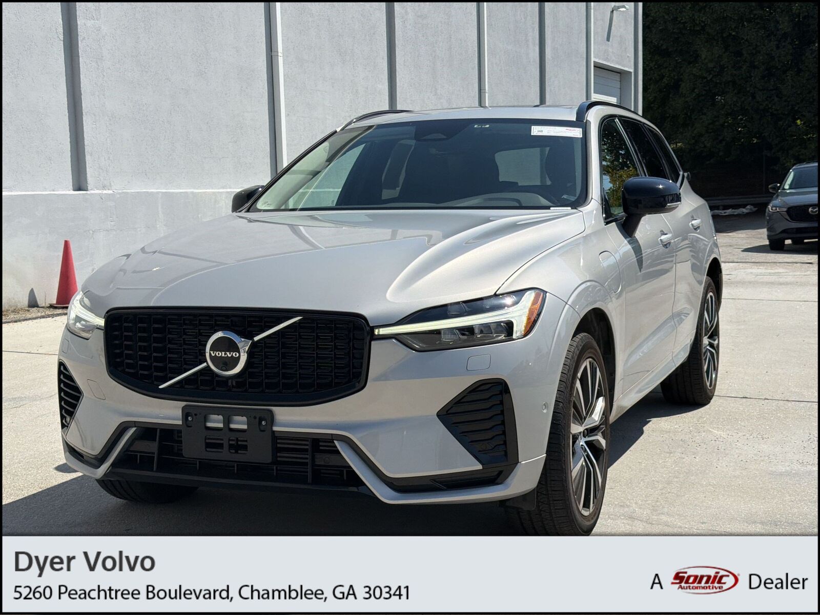 2023 VOLVO XC60