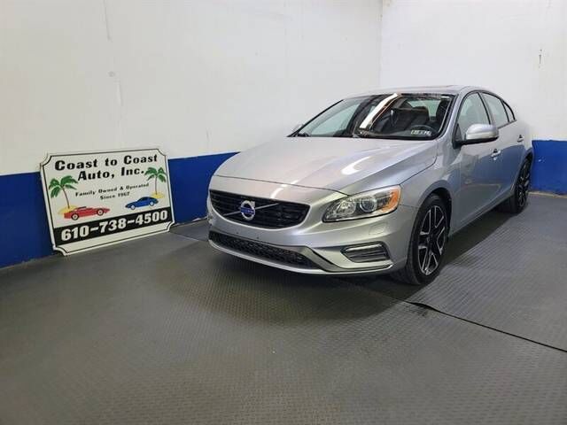 2017 VOLVO S60