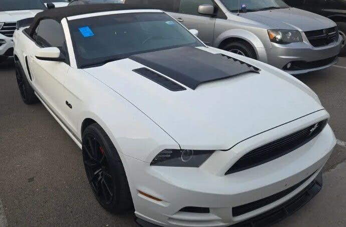 2013 FORD Mustang