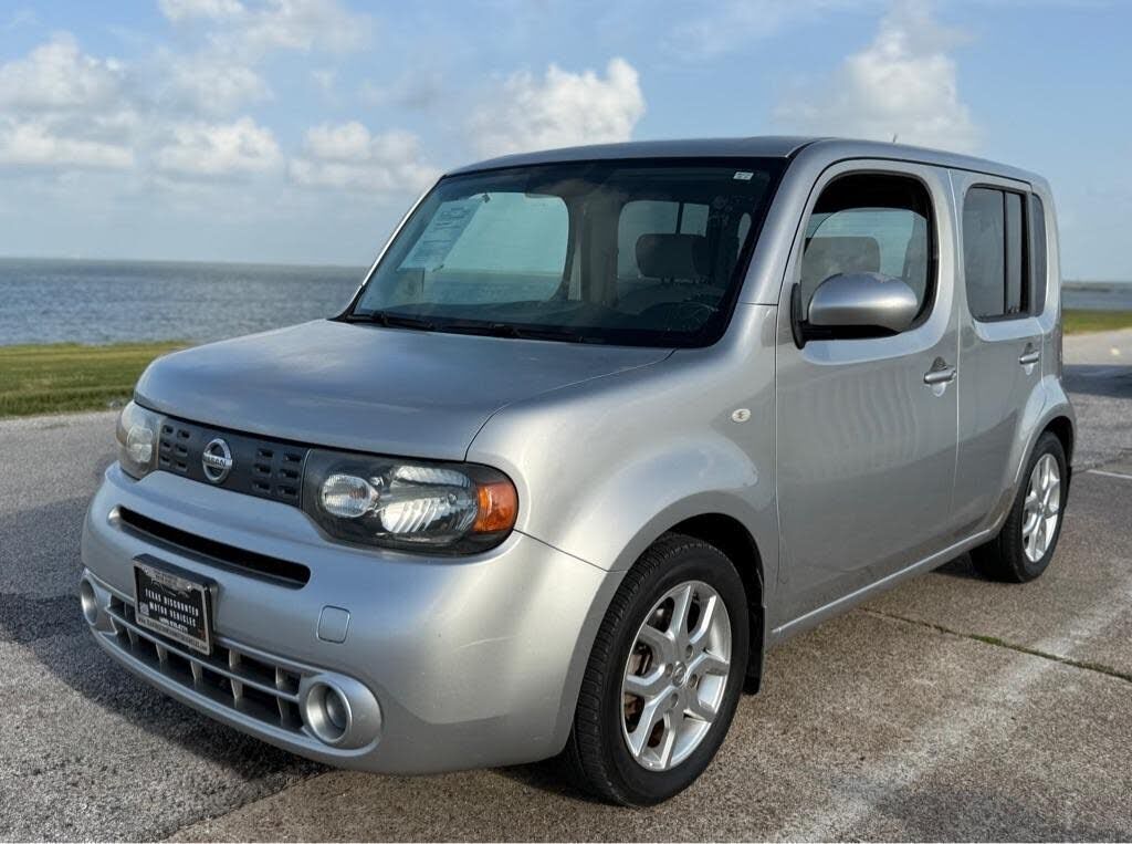 2010 NISSAN Cube