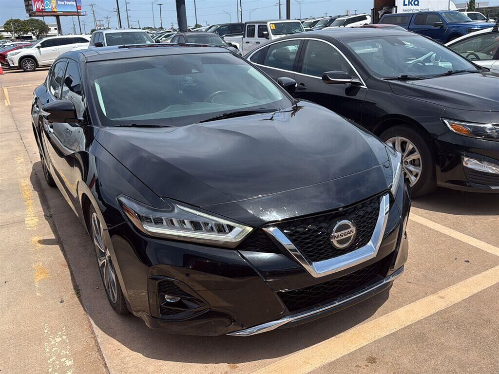2021 NISSAN Maxima