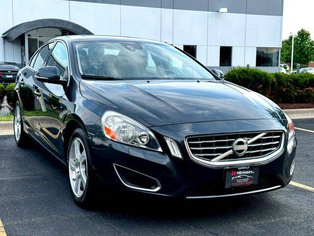 2013 VOLVO S60